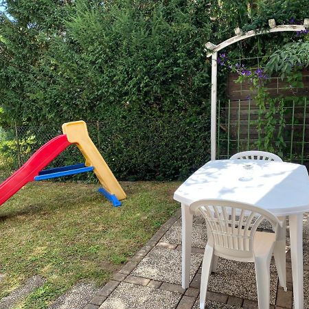Schönes Ferienhaus&Monteurzimmer direkt in Lich, ruhige&zentrale Lage Exterior foto