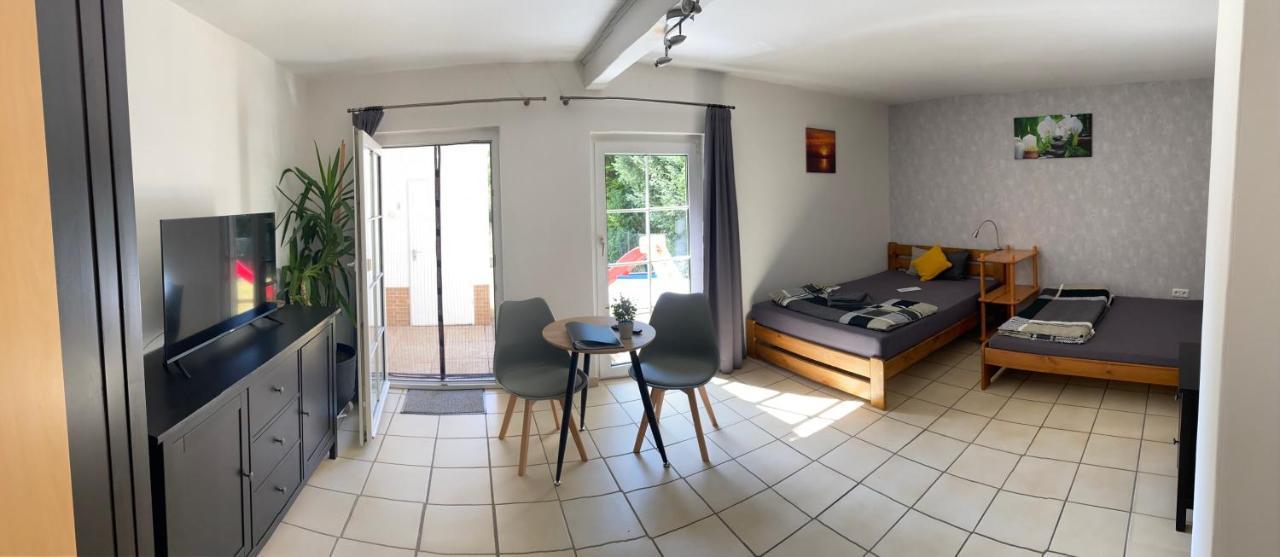 Schönes Ferienhaus&Monteurzimmer direkt in Lich, ruhige&zentrale Lage Exterior foto